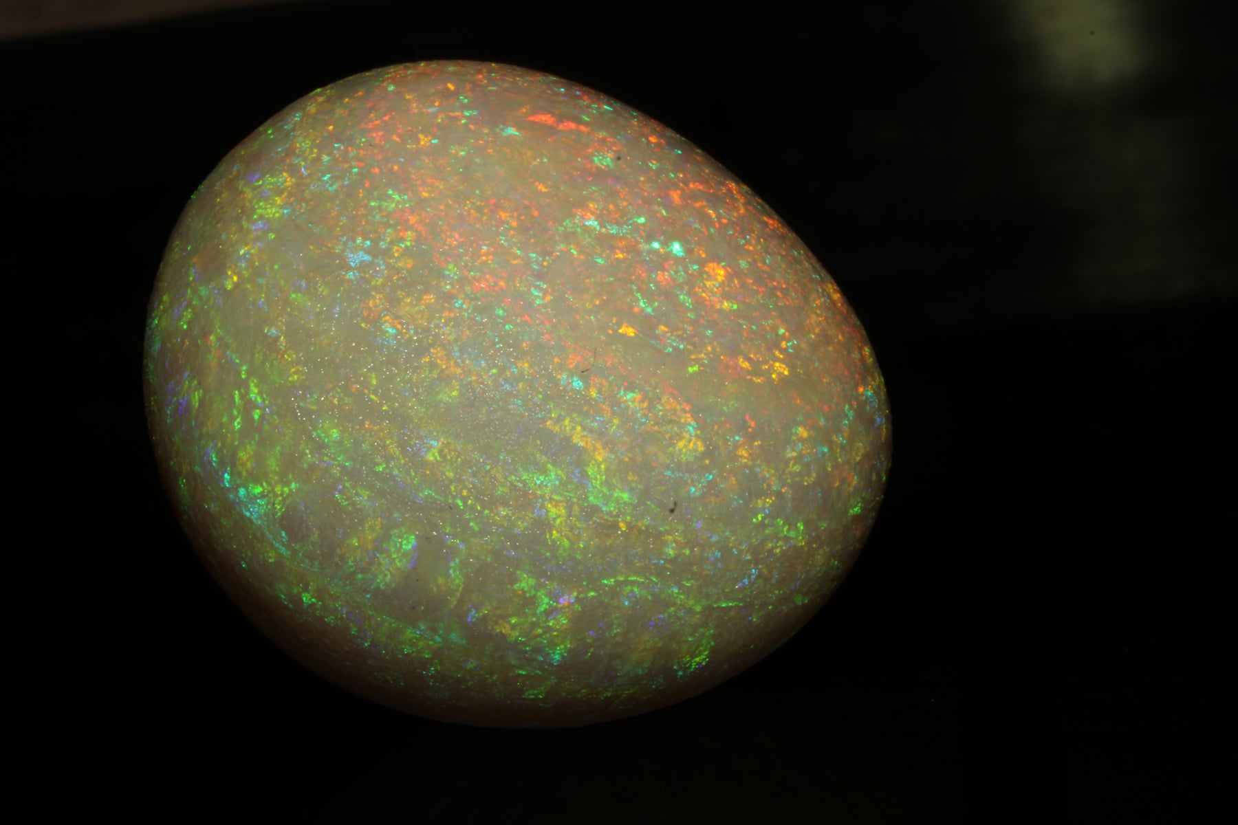 Super Brazilian Extra Crystal Opal – 650 Carats