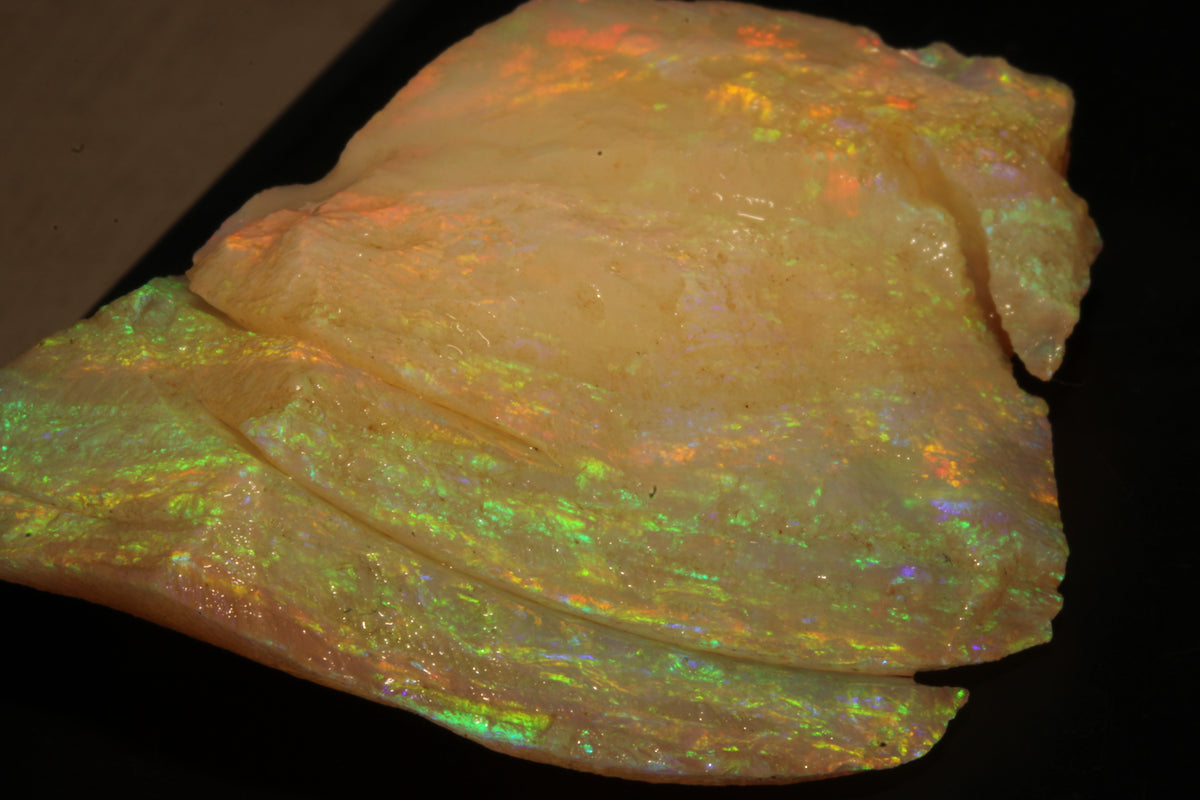 Brazilian Green Opal – Carving Type, 150 Carats