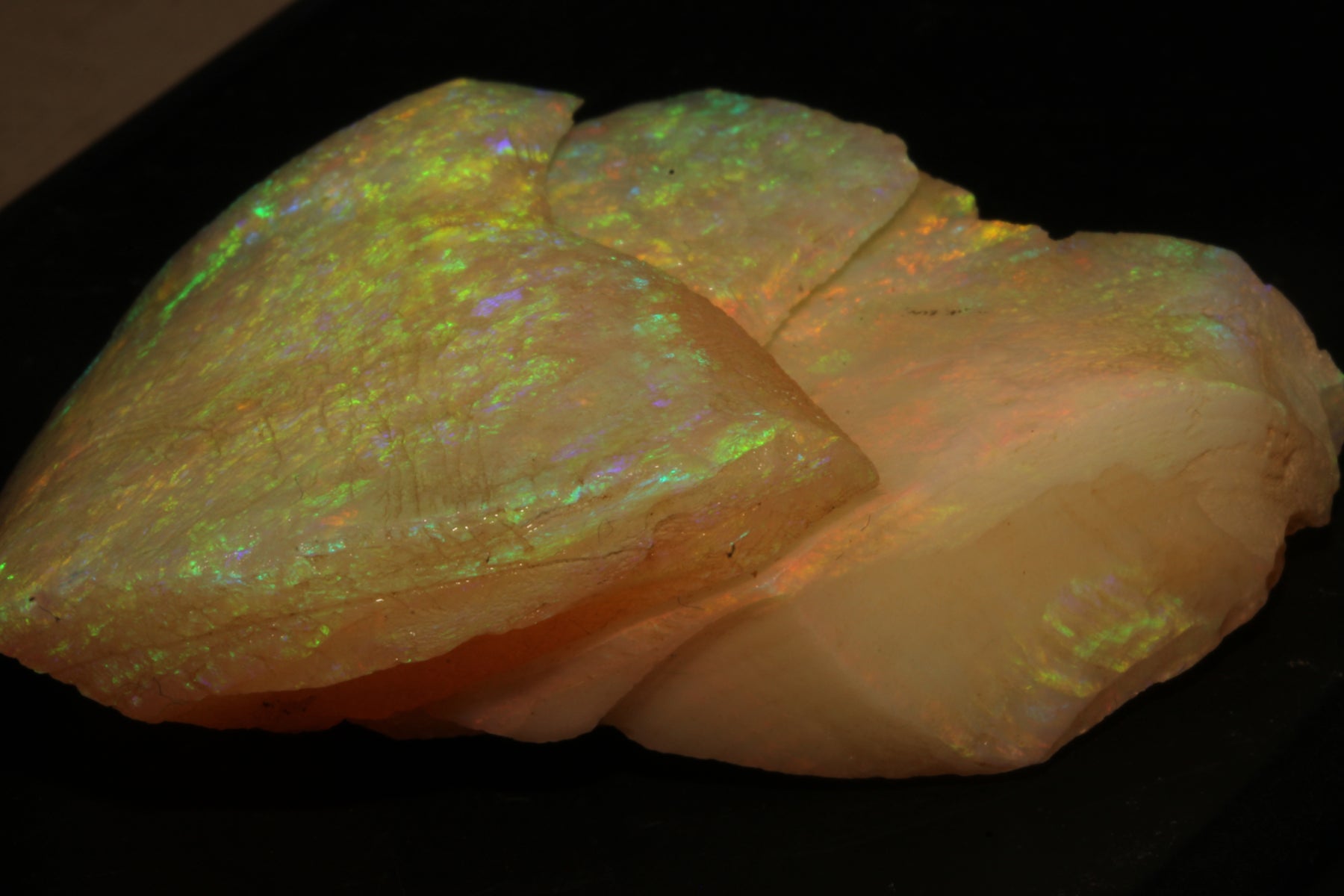 Brazilian Green Opal – Carving Type, 150 Carats