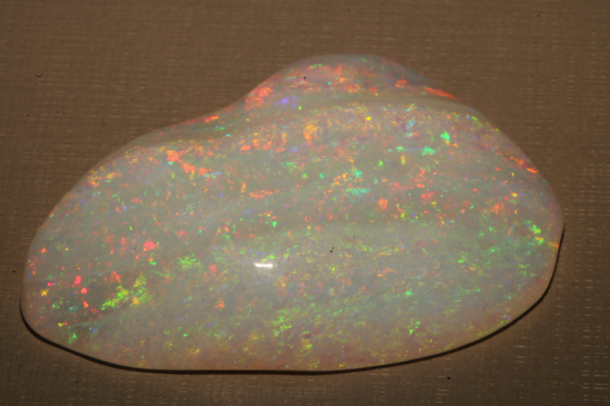Saturated Brazilian Opal with Ribbon Pattern – Boi Morto Mine